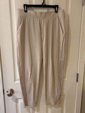 Athleta Brooklyn Ankle Pant Cream Size 14